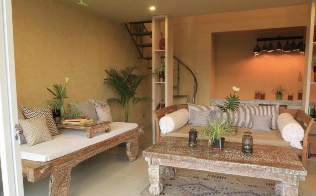 Ruth'S Bed & Breakfast Lembang Luaran gambar