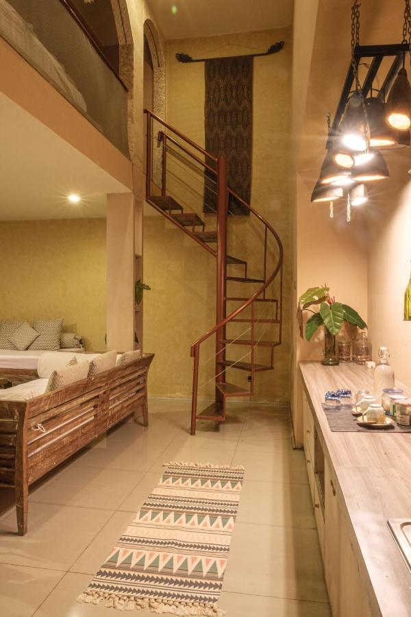 Ruth'S Bed & Breakfast Lembang Luaran gambar