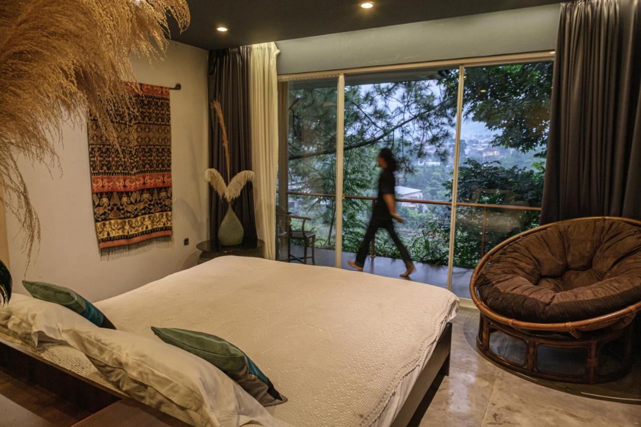 Ruth'S Bed & Breakfast Lembang Luaran gambar