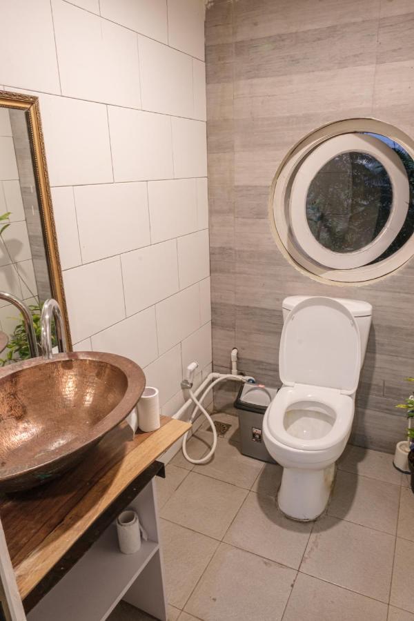 Ruth'S Bed & Breakfast Lembang Luaran gambar