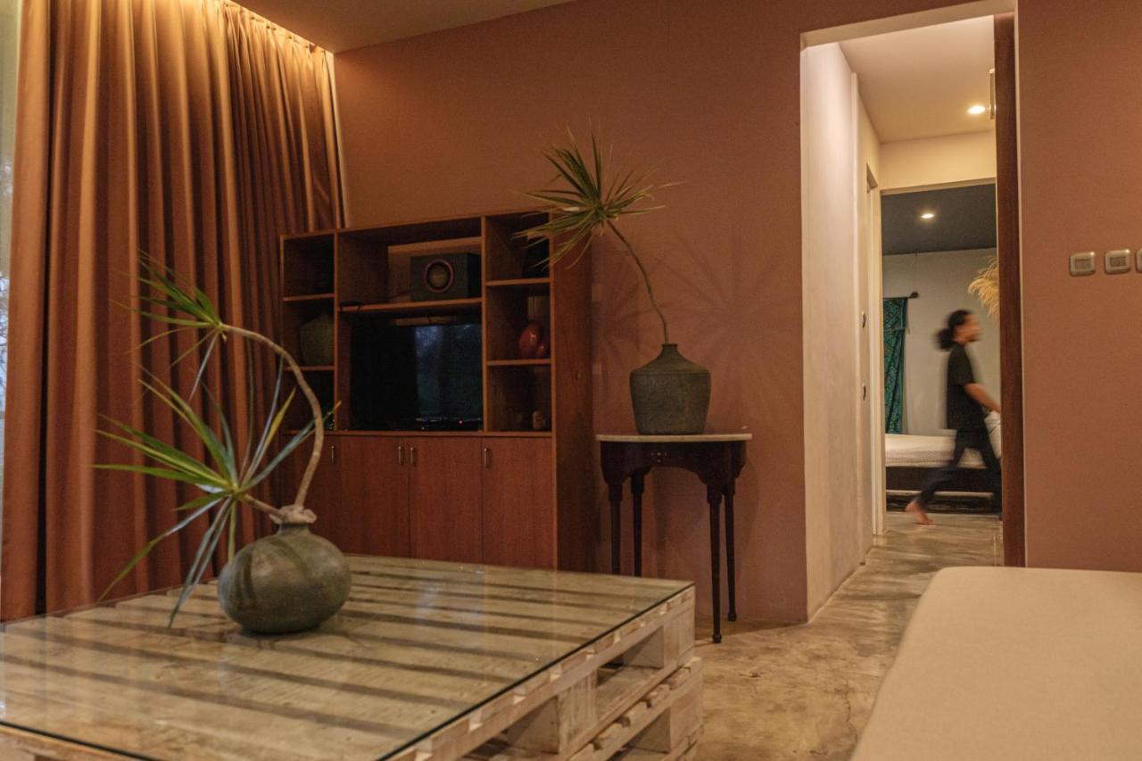 Ruth'S Bed & Breakfast Lembang Luaran gambar