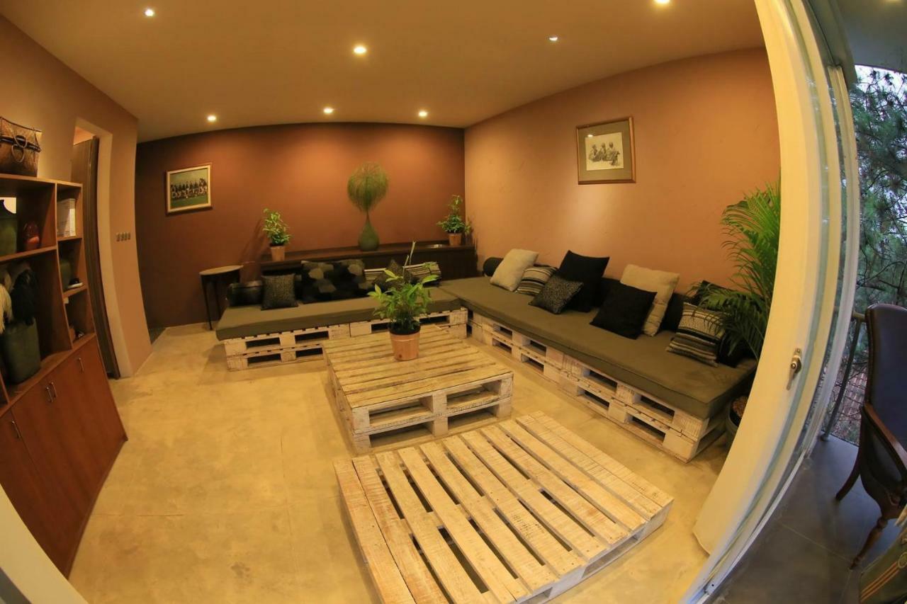 Ruth'S Bed & Breakfast Lembang Luaran gambar