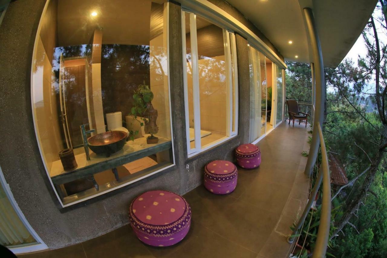 Ruth'S Bed & Breakfast Lembang Luaran gambar