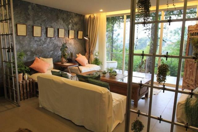 Ruth'S Bed & Breakfast Lembang Luaran gambar